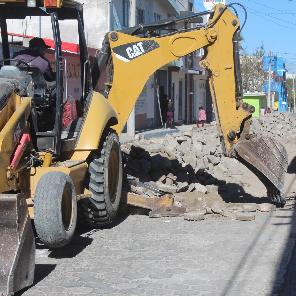 Obra pública realizada en una calle de Yehualtepec
