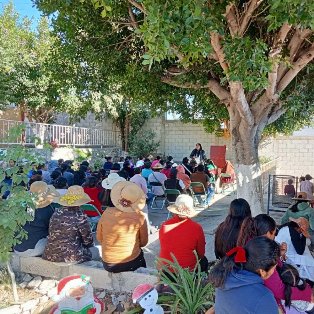 Encuentro comunitario al aire libre